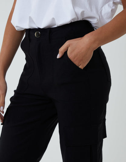 Straight Leg Pocket Detail Cargo Trousers