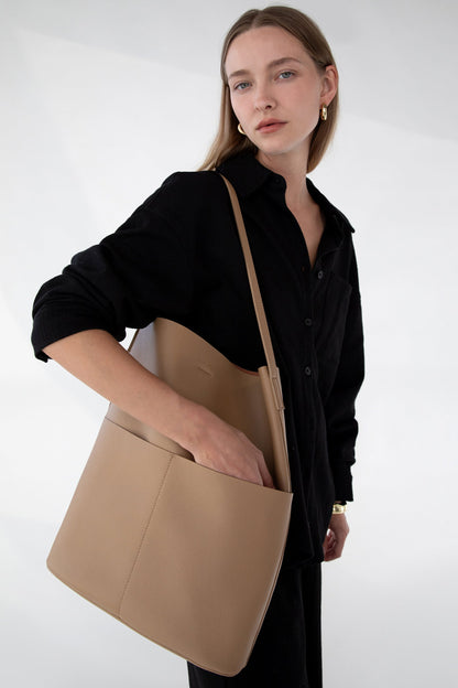 CITY TOTE BAG