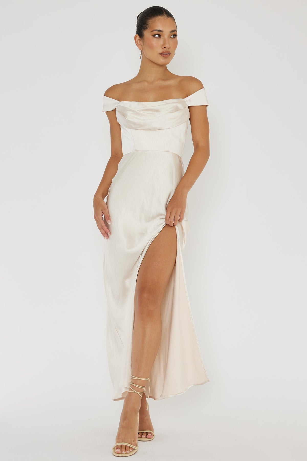 Lucinda Off-Shoulder V-Back Dress Champagne