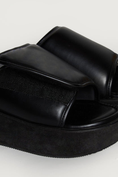 PLATFORM SANDAL