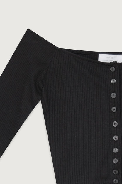 OFF SHOULDER BUTTONED FRONT TOP