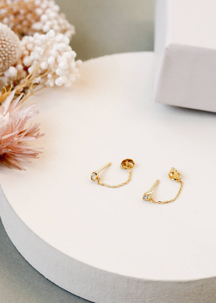 Chain Huggie Stud Gold Earrings