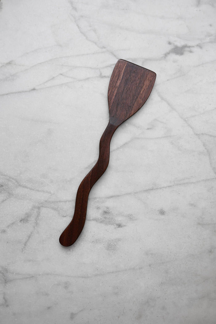 Four Leaf Wood Shop - Flat Line - Squiggly Scraper Spatula - Walnut Wood