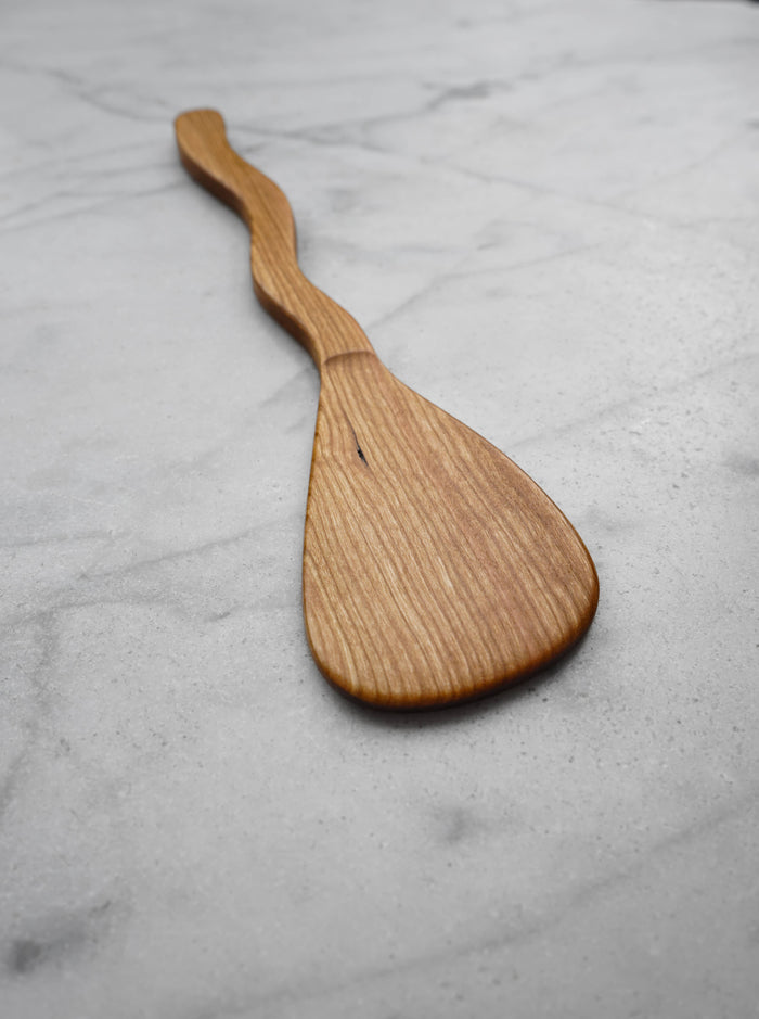 Four Leaf Wood Shop - Flat Line - Squiggly Spatula - Cherry Wood