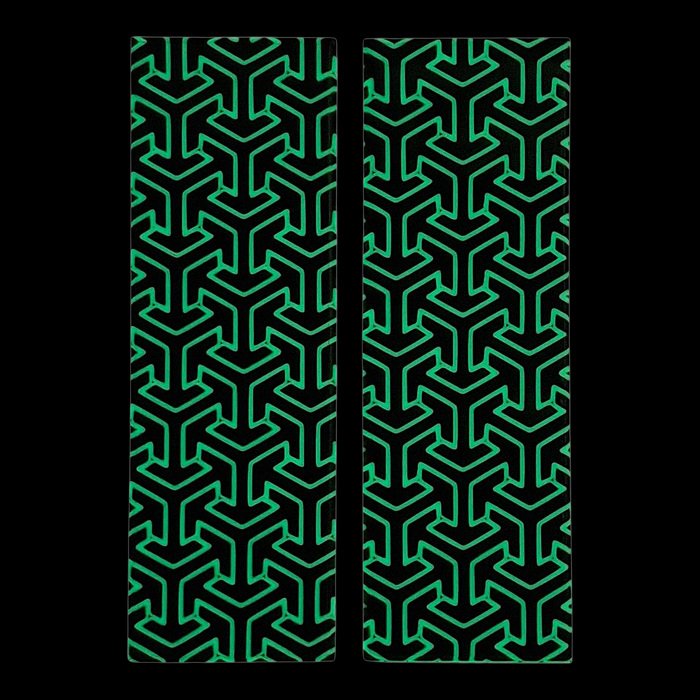Glow in the Dark Tritessel Patterned Pearl Scale Sets