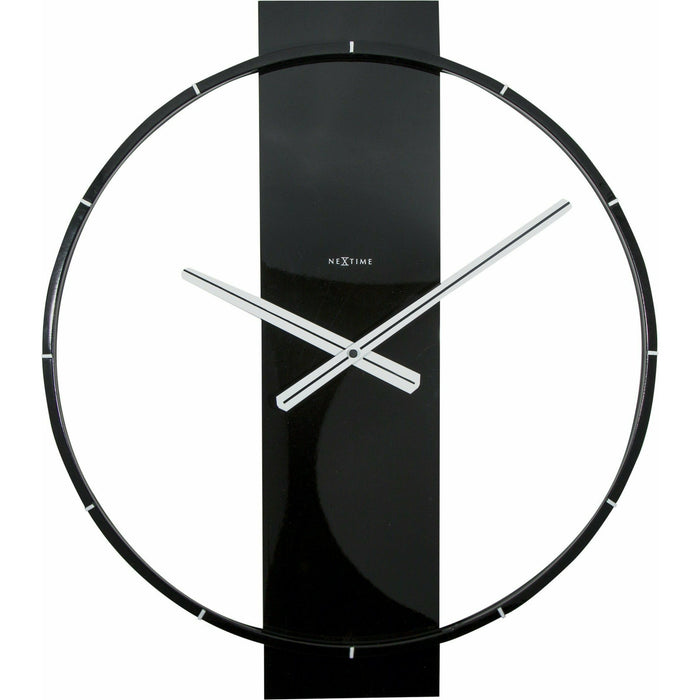 NeXtime - Carl Wall Clock - Time for a Clock