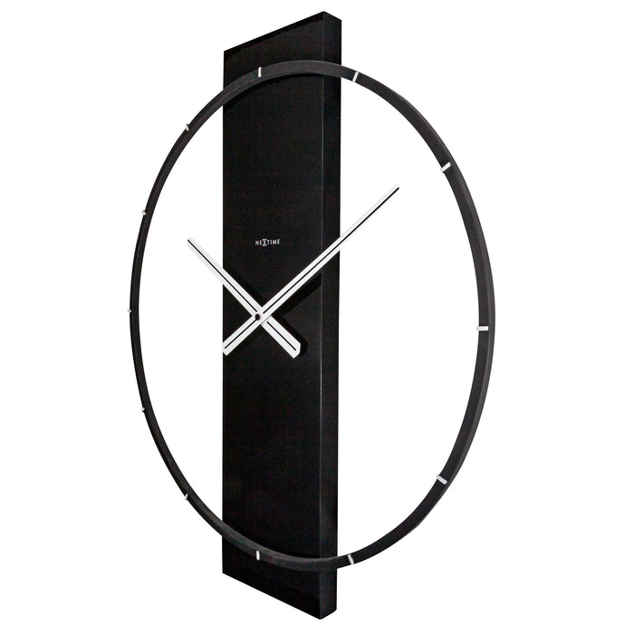 NeXtime - Carl Wall Clock - Time for a Clock