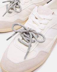 SPORTY WHITE