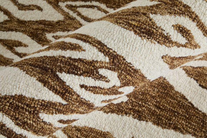 The Rug Corner Feizy Wallace Transitional Medallion - Brown/White