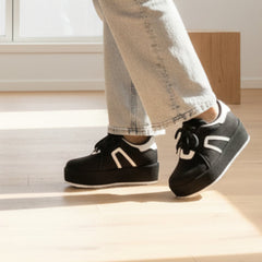 ZAPATILLA NEGRA MUJER 0467